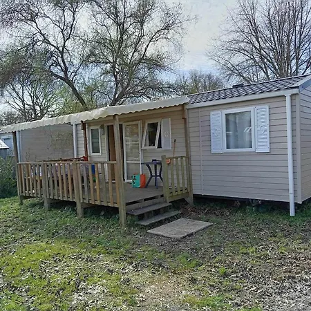 Mobil 6 Places - Climatise Campsite *