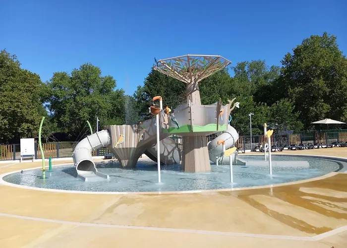 Mobil 6 Places - Climatise Aureilhan (Landes)